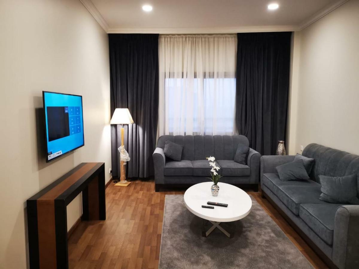 Tripper Inn Hotel Дамам Екстериор снимка